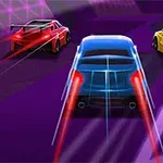 Trzy kolorowe samochody wyścigowe jadą po neonowej, futurystycznej trasie z fioletowymi i różowymi akcentami