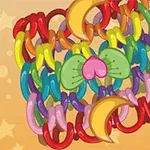Kolorowy wzór złożony z przeplatanych, wielobarwnych pierścieni oraz zielonych uszu i różowego serca na żółtym tle z gwiazdkami