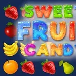 Kolorowy napis Sweet Fruit Candy otoczony różnorodnymi obrazkami owoców na granatowym tle