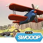 Czerwono-niebieski dwupłatowiec lecący nad krajobrazem z górami i chmurami, z napisem Swoooop na dole