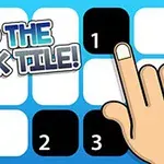 Palec dotykający czarny kafelek na niebieskim tle z napisem Tap the Black Tile!