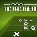 Plansza do gry w kółko i krzyżyk na zielonym tle z różnymi układami X i O na polach