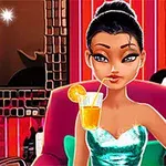 Kobieta w eleganckiej turkusowej sukience siedząca na czerwonym fotelu, pijąca napój przez słomkę