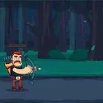 Mężczyzna w lesie z łukiem celuje do tarczy strzelniczej