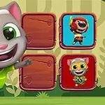 Szarobrązowy kotek w zielonej koszulce z dużymi oczami i uśmiechem, stojący obok drewnianych paneli z kolorowymi obrazkami w tle